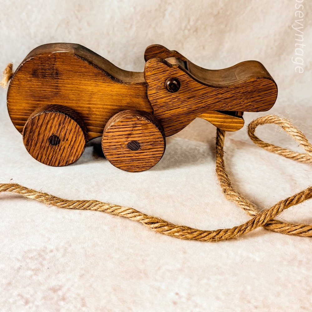 Wooden Hippo Pull Toy - Picture 2 of 7